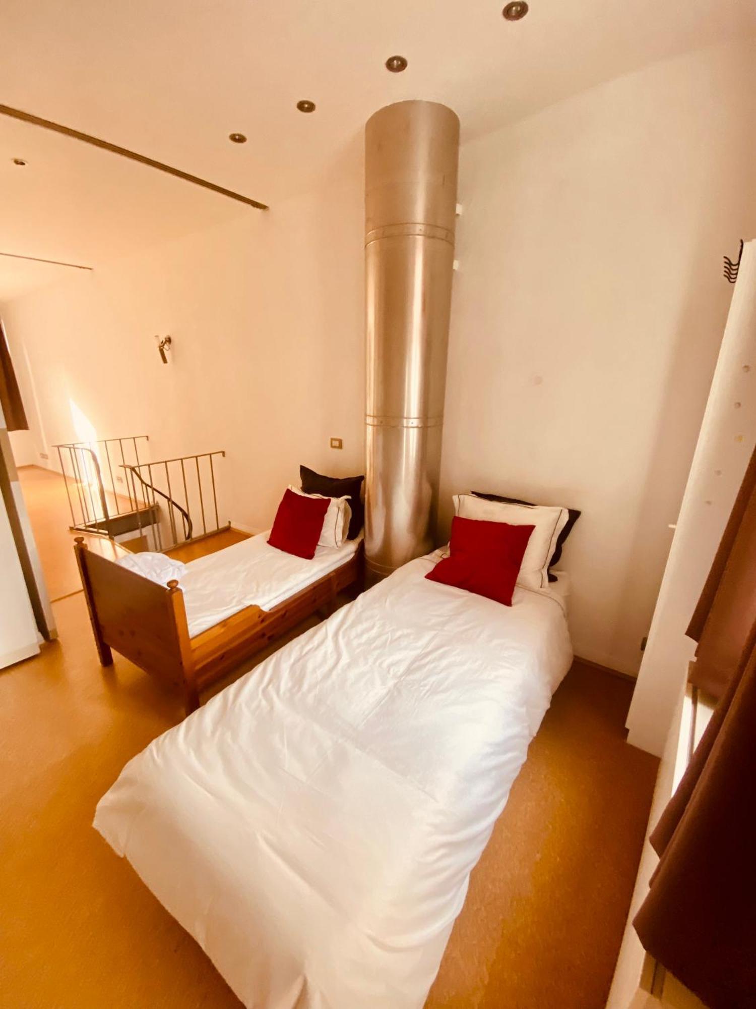 B&B Bedstarline แอนต์เวิร์ป ภายนอก รูปภาพ